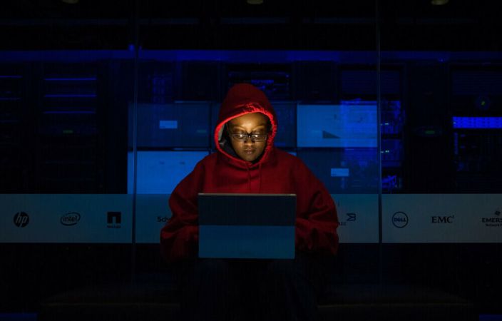 E-Commerce Fashion Brand — ROAS Boost Through Paid Ads